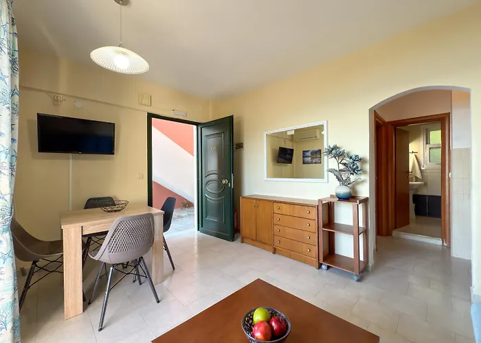 Molly 155 - Blue Private Homes Apartman Glifáda