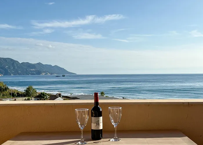 Molly 155 - Blue Private Homes